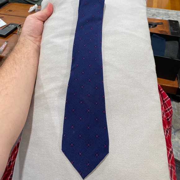 Navy patterned tie - Picture 1 of 2